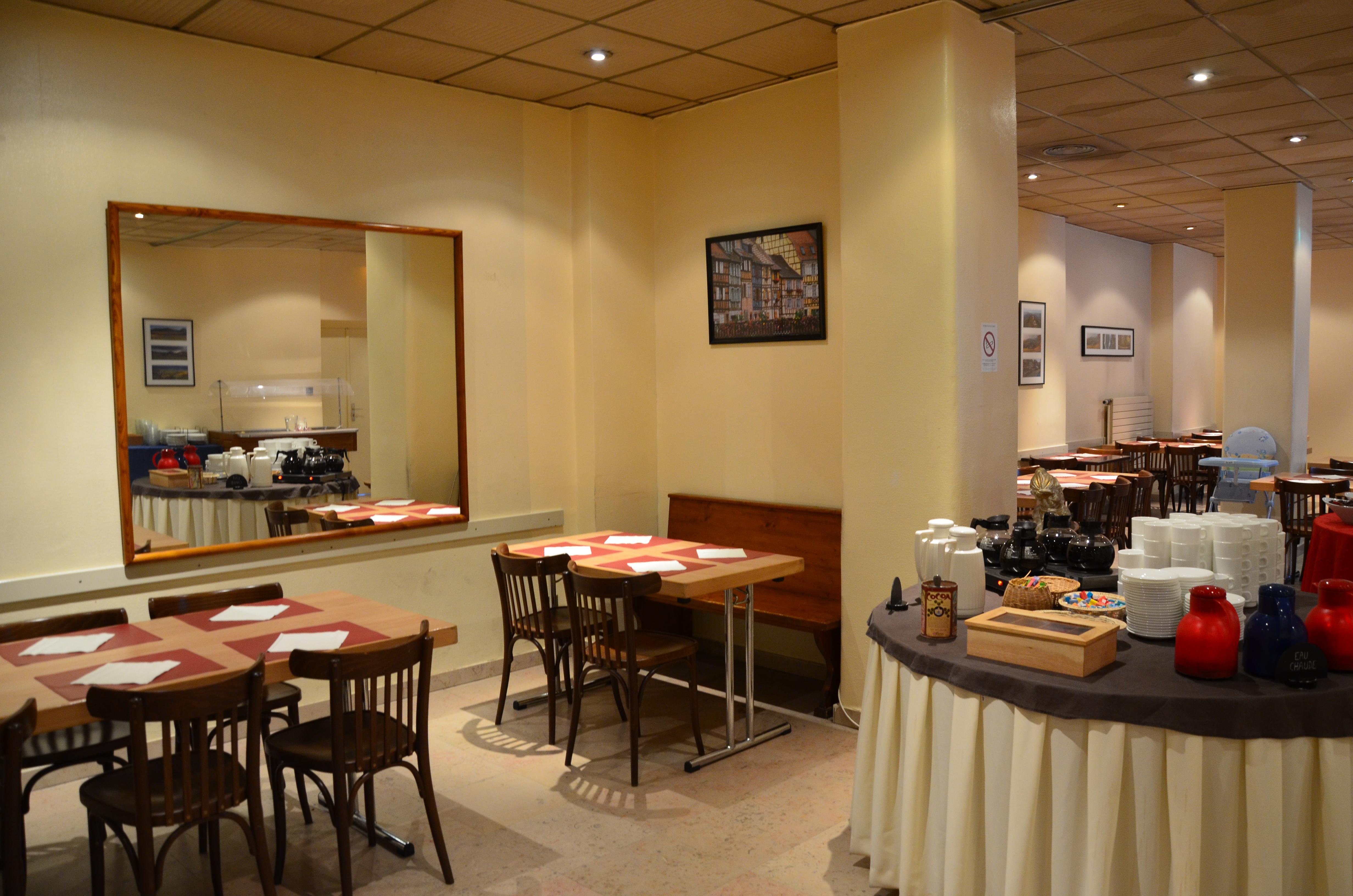 欧洲帽公寓式酒店 斯特拉斯堡 餐厅 照片
